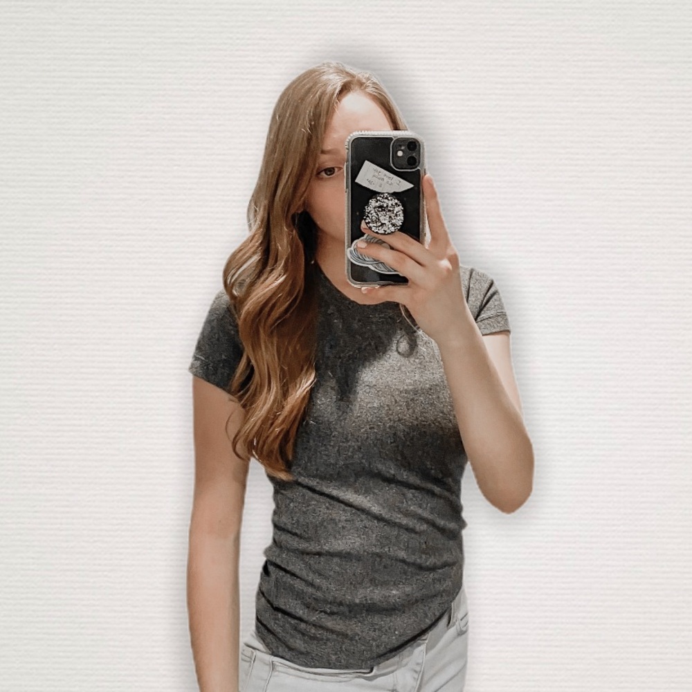 🌸3/$25: Calvin Klein Athletic Shirt